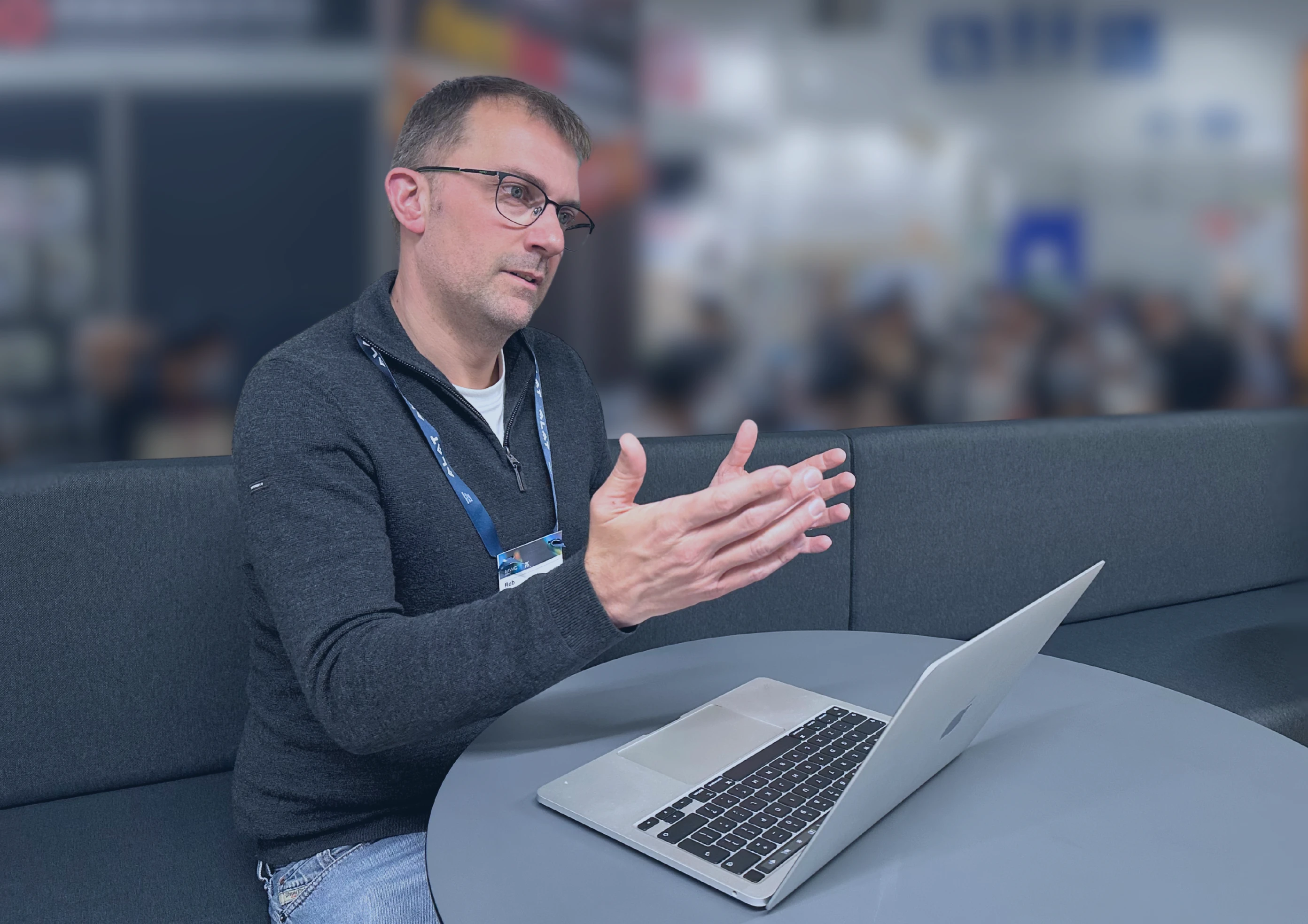 Retail Relationship Management (RRM)